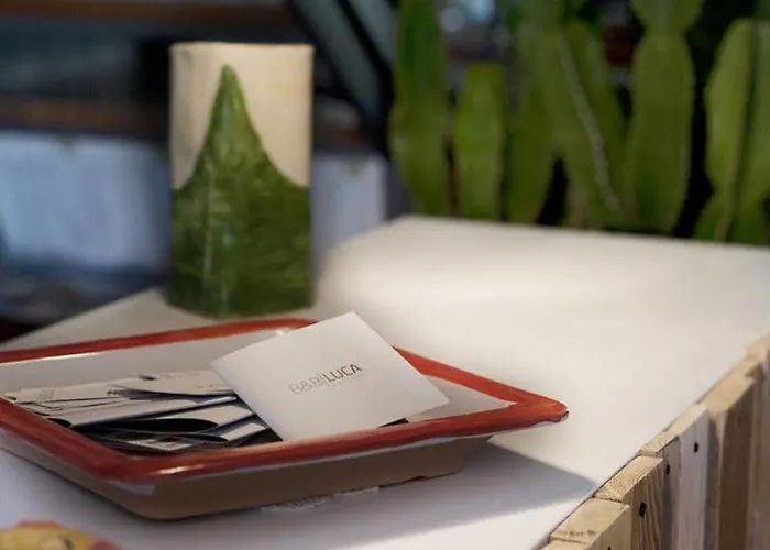 Luca Szálloda Salerno